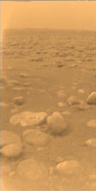 [타이탄의 대기 (Image Credit: ESA/NASA/JPL/University of Arizona)]