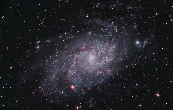 [M33, 삼각형자리 은하(Image credit:NASA)]