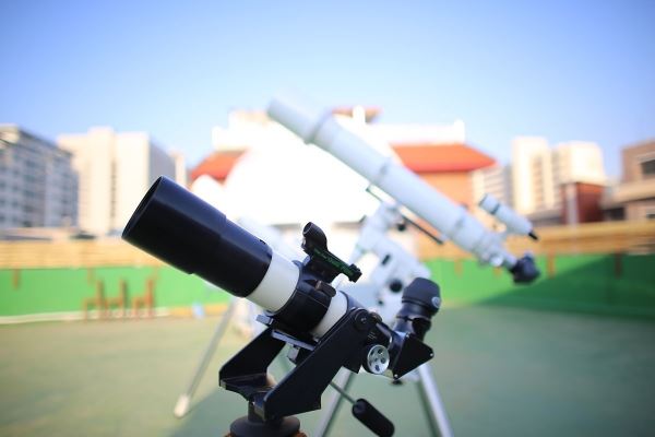 
        [천체망원경 구입 가이드 1] 망원경을 사볼까? | 스페이스타임즈